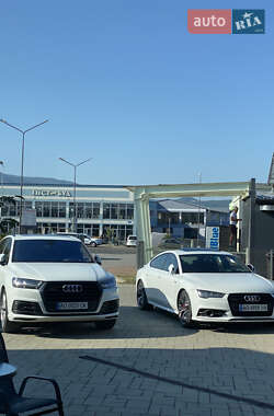 Внедорожник / Кроссовер Audi Q7 2017 в 
