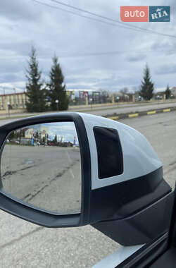 Внедорожник / Кроссовер Audi Q7 2017 в 