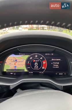 Внедорожник / Кроссовер Audi Q7 2017 в 