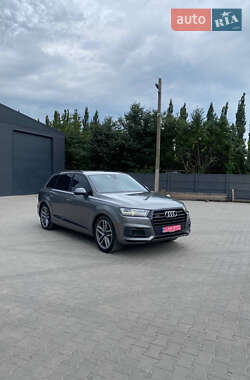 Позашляховик / Кросовер Audi Q7 2017 в Львові