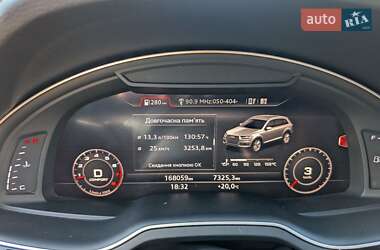 Позашляховик / Кросовер Audi Q7 2017 в 