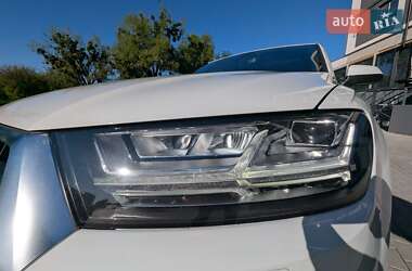 Позашляховик / Кросовер Audi Q7 2017 в 
