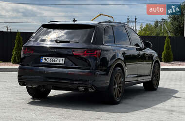 Внедорожник / Кроссовер Audi Q7 2016 в 