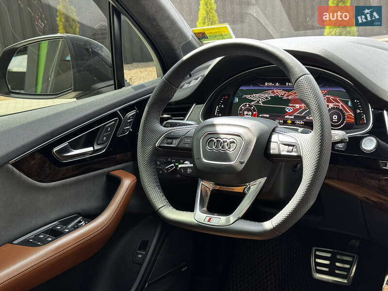 Внедорожник / Кроссовер Audi Q7 2016 в Львове