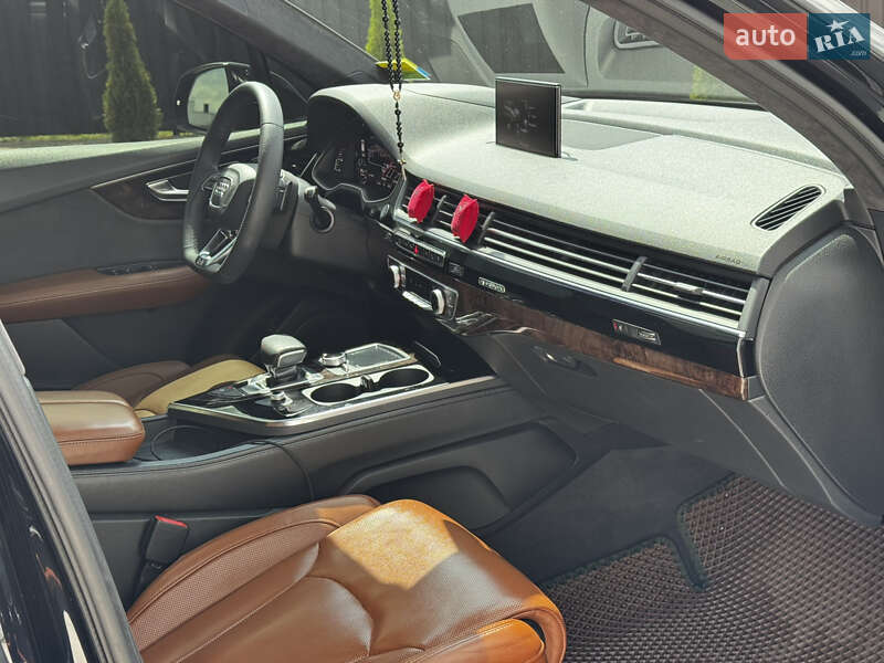 Внедорожник / Кроссовер Audi Q7 2016 в Львове