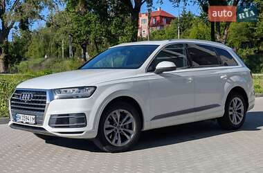 Позашляховик / Кросовер Audi Q7 2017 в 