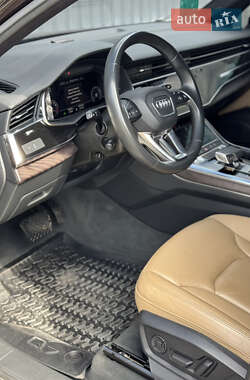 Внедорожник / Кроссовер Audi Q7 2020 в 
