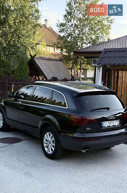 Внедорожник / Кроссовер Audi Q7 2006 в 