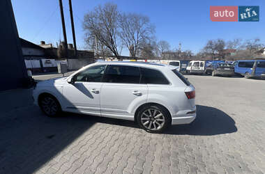 Внедорожник / Кроссовер Audi Q7 2018 в 