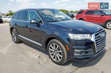 Внедорожник / Кроссовер Audi Q7 2017 в 