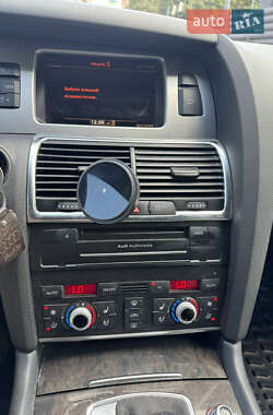 Внедорожник / Кроссовер Audi Q7 2011 в 