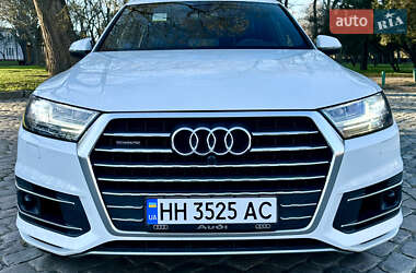 Внедорожник / Кроссовер Audi Q7 2019 в 