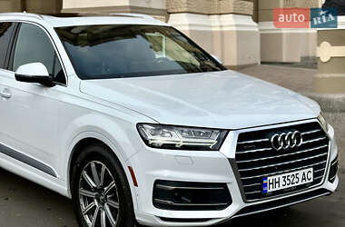 Внедорожник / Кроссовер Audi Q7 2019 в 