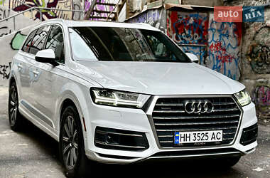 Внедорожник / Кроссовер Audi Q7 2019 в 