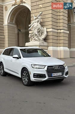 Внедорожник / Кроссовер Audi Q7 2019 в 