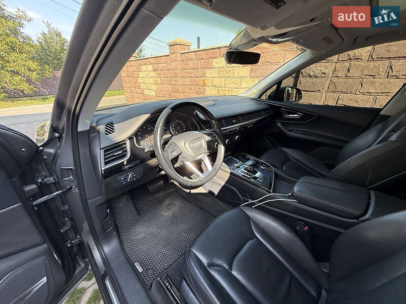 Внедорожник / Кроссовер Audi Q7 2015 в Ивано-Франковске