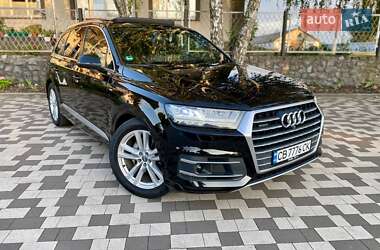 Позашляховик / Кросовер Audi Q7 2017 в Києві