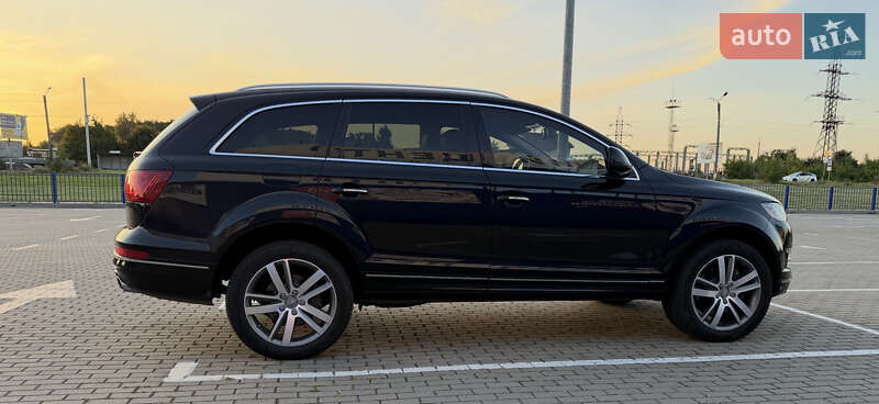 Позашляховик / Кросовер Audi Q7 2013 в Нововолинську