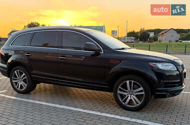 Внедорожник / Кроссовер Audi Q7 2013 в 