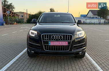 Внедорожник / Кроссовер Audi Q7 2013 в 