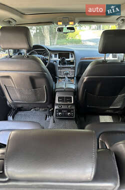 Внедорожник / Кроссовер Audi Q7 2012 в 