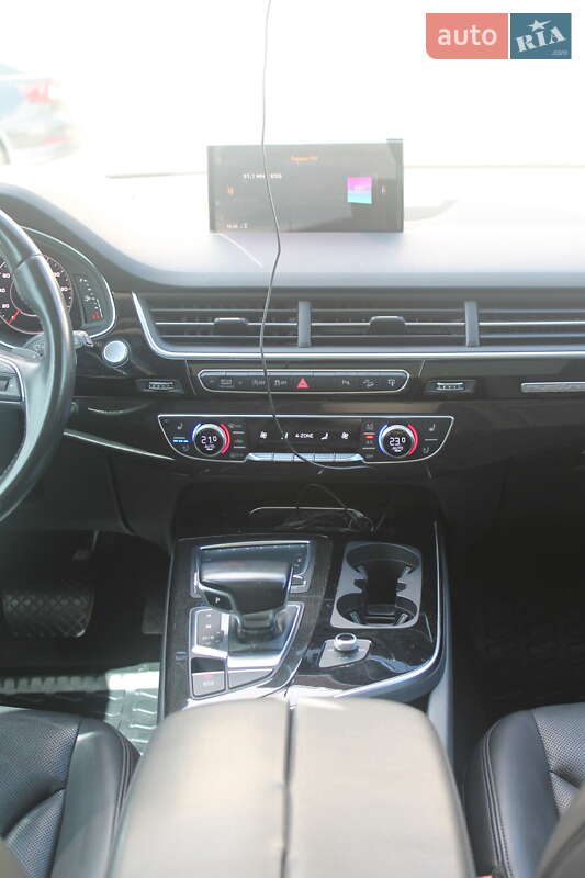 Внедорожник / Кроссовер Audi Q7 2015 в Львове
