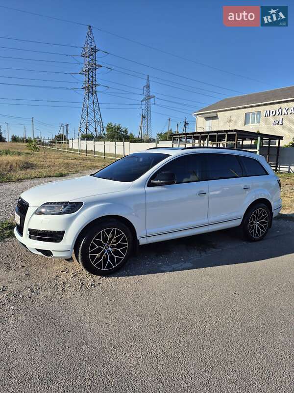Внедорожник / Кроссовер Audi Q7 2012 в Запорожье