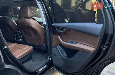 Внедорожник / Кроссовер Audi Q7 2018 в 