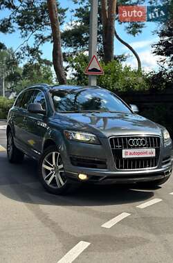 Позашляховик / Кросовер Audi Q7 2013 в Білогородці