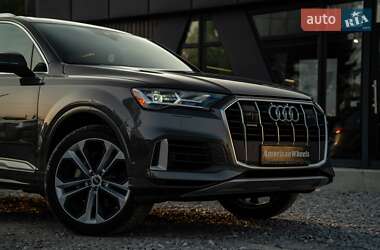 Внедорожник / Кроссовер Audi Q7 2021 в 