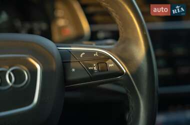 Внедорожник / Кроссовер Audi Q7 2021 в 