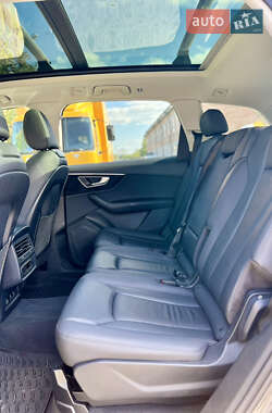 Внедорожник / Кроссовер Audi Q7 2020 в 