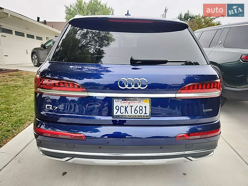 Позашляховик / Кросовер Audi Q7 2022 в Чернігові