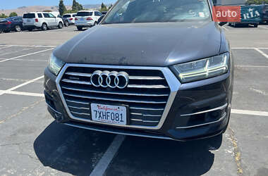 Позашляховик / Кросовер Audi Q7 2017 в Києві