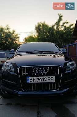 Позашляховик / Кросовер Audi Q7 2006 в 