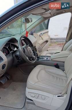 Позашляховик / Кросовер Audi Q7 2006 в 