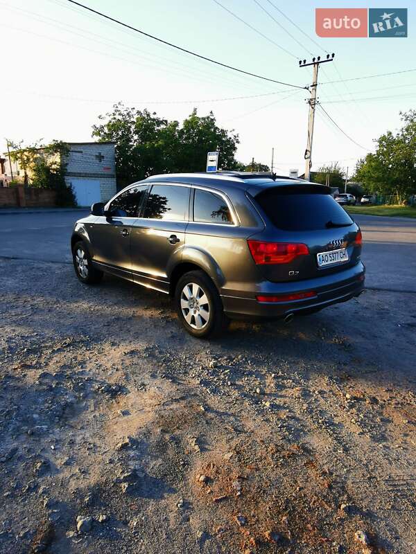 Внедорожник / Кроссовер Audi Q7 2007 в Виннице