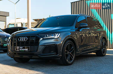 Внедорожник / Кроссовер Audi Q7 2019 в 