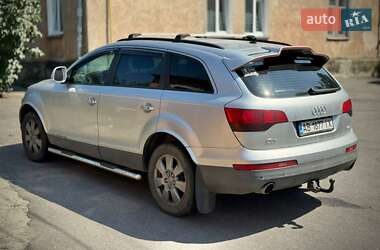 Внедорожник / Кроссовер Audi Q7 2007 в 
