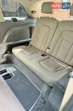 Внедорожник / Кроссовер Audi Q7 2007 в 