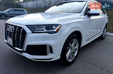Внедорожник / Кроссовер Audi Q7 2020 в 