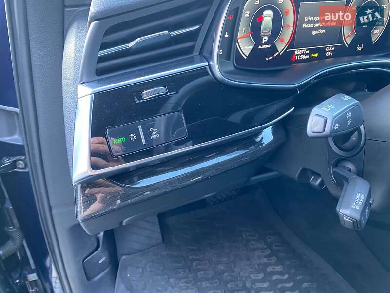 Внедорожник / Кроссовер Audi Q7 2021 в Львове