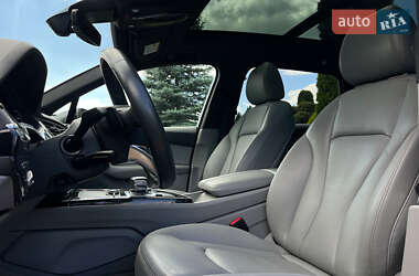 Внедорожник / Кроссовер Audi Q7 2018 в 