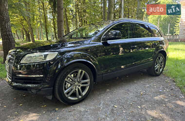 Позашляховик / Кросовер Audi Q7 2007 в 