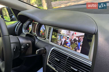 Позашляховик / Кросовер Audi Q7 2007 в 