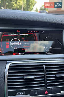 Позашляховик / Кросовер Audi Q7 2007 в 