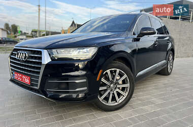 Внедорожник / Кроссовер Audi Q7 2017 в 