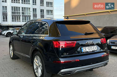 Внедорожник / Кроссовер Audi Q7 2016 в 
