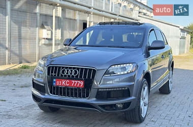 Внедорожник / Кроссовер Audi Q7 2012 в 
