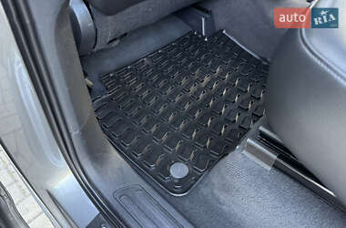 Внедорожник / Кроссовер Audi Q7 2012 в 
